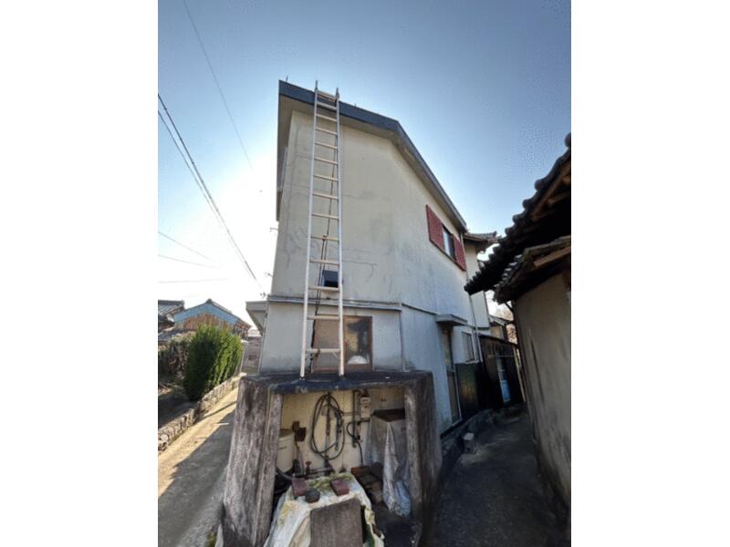 2F 5DK in Sekimae Okamura, Imabari-shi, Hyogo

10,000 yen