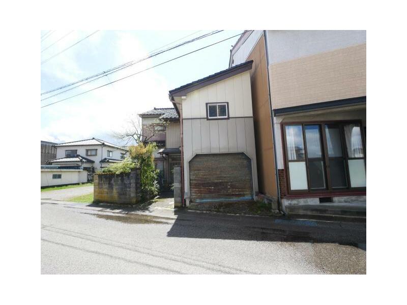 Himi City, Kitaomachi (Himi Station) 2-story 9DK