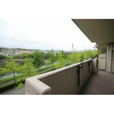 アットホーム ルネ神戸北町２センターコート １０９ ４ｌｄｋ 提供元 ｆａｉ 株 スモッティー六甲道店 神戸市北区の賃貸マンション
