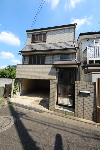 Cheap house for sale in Setagaya, Tokyo