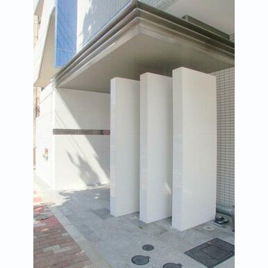 ★オートロック付きエントランス★