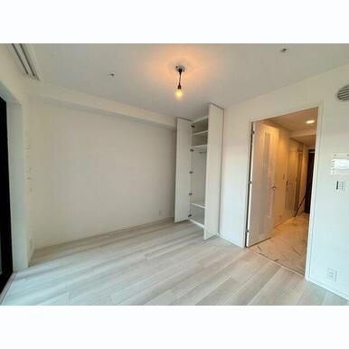洋室 エアコン1台 クロゼット