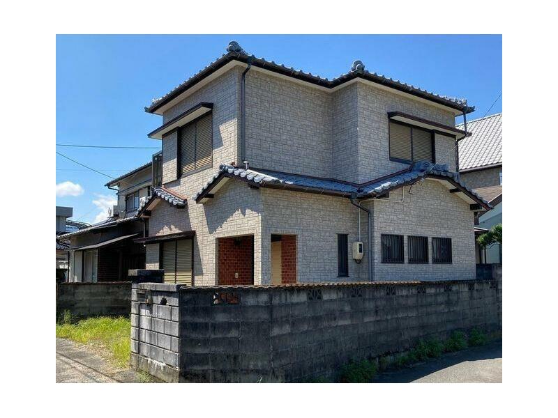 (Minami-Komatsushima Sta.) 2F 4DK

2.8 million yen