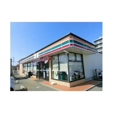 セブンイレブン柏の葉キャンパス店 距離:760m