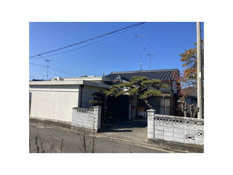 Saijo-city Miyoshi （Iyo Miyoshi station） Single story house 3LDK

3LDK 5.4 million yen