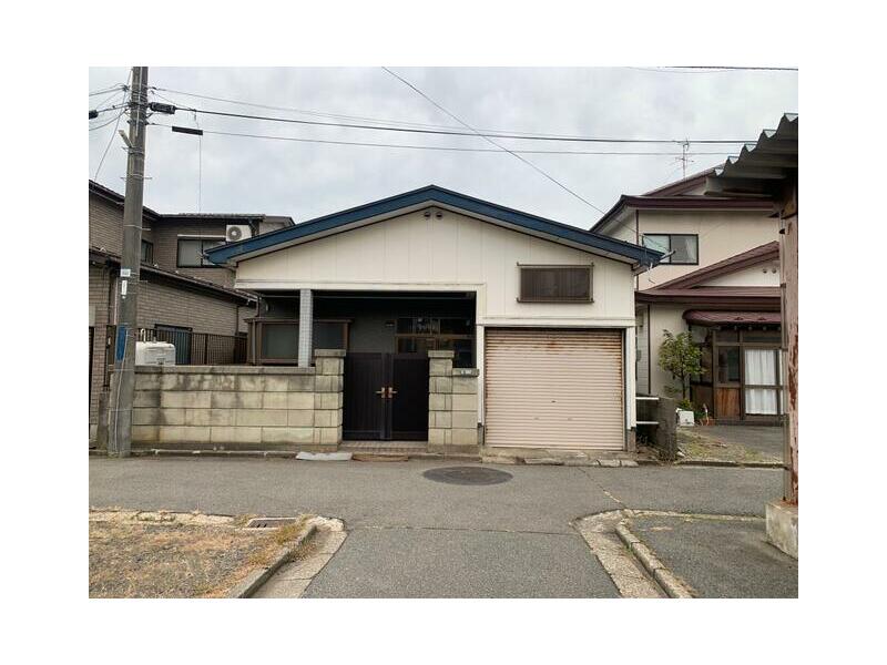 Akita City, Tsuchizaki Port Chuo 1-chome (Tsuchizaki Station) Single-story building 2DK