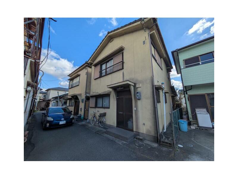 9DK two-story building in Shinzaike, Wakayama City (Ki Nakano Island Station)