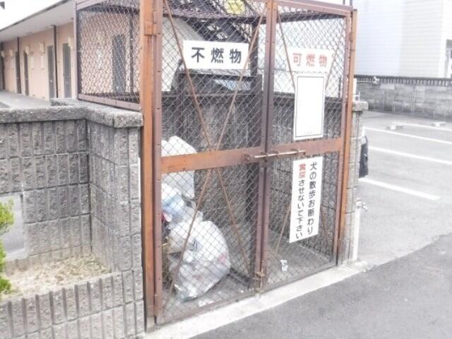 アットホーム フジハイツ ２ｉ ワンルーム 提供元 賃貸メイトｆｃ 松阪中央店 株 賃貸コンサルティング 松阪 市の賃貸アパート