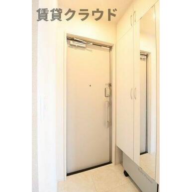 ゆったりとした玄関です