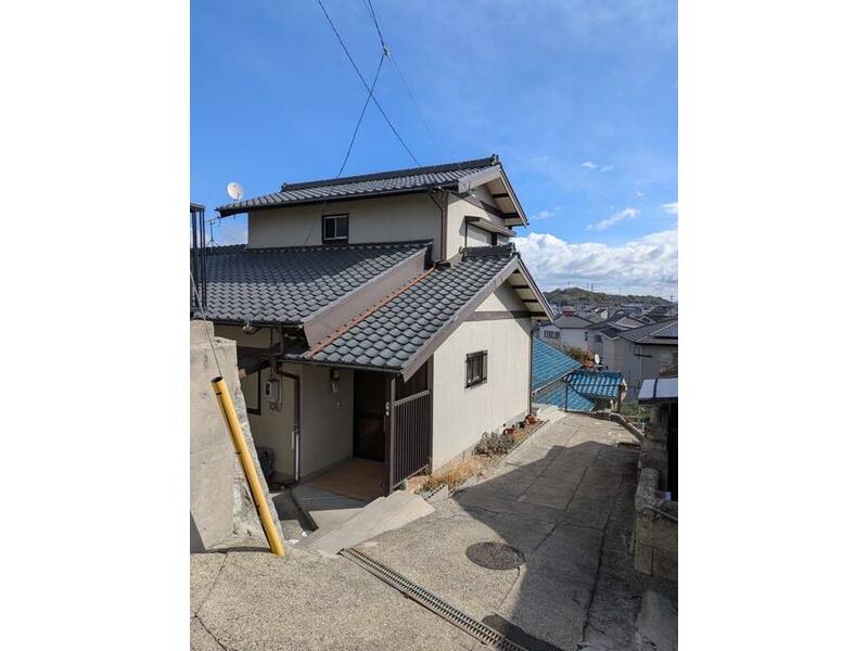 Aichi Prefecture, Chita District, Akui Town, Oaza Ueda, Oaza Ishizaka (Ueda Station) 2-story building 5DK