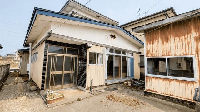 Cheap house for sale in , Akita