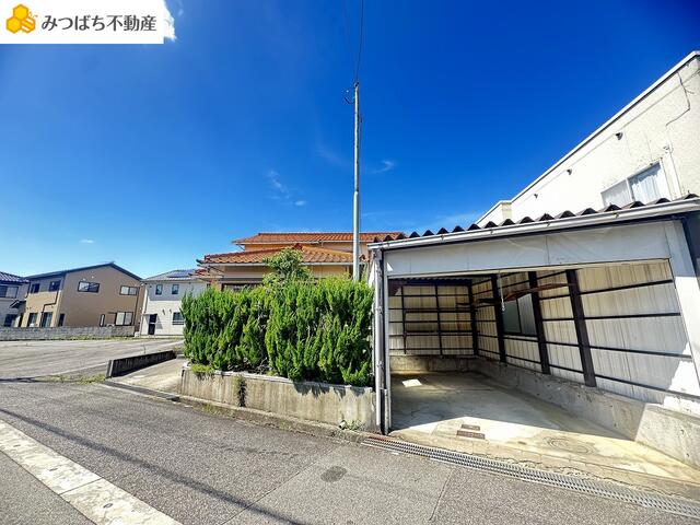 アットホーム】富山市 鶴ヶ丘町 （新富山口駅 ） 2階建 5LDK