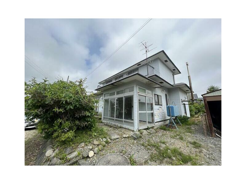 Saru District, Hidaka Town, Tomikawa Higashi 5-chome 2-story 5LDK