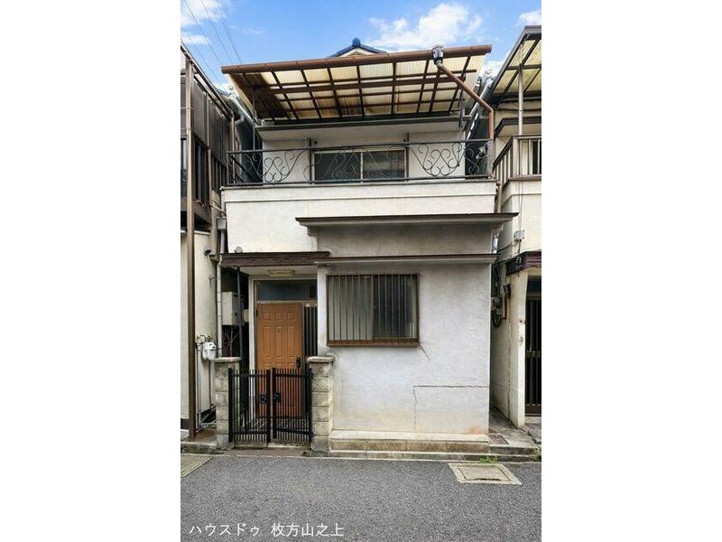 Esemimachi, Shijonawate City (Shijonawate Station) 2-story 3DK