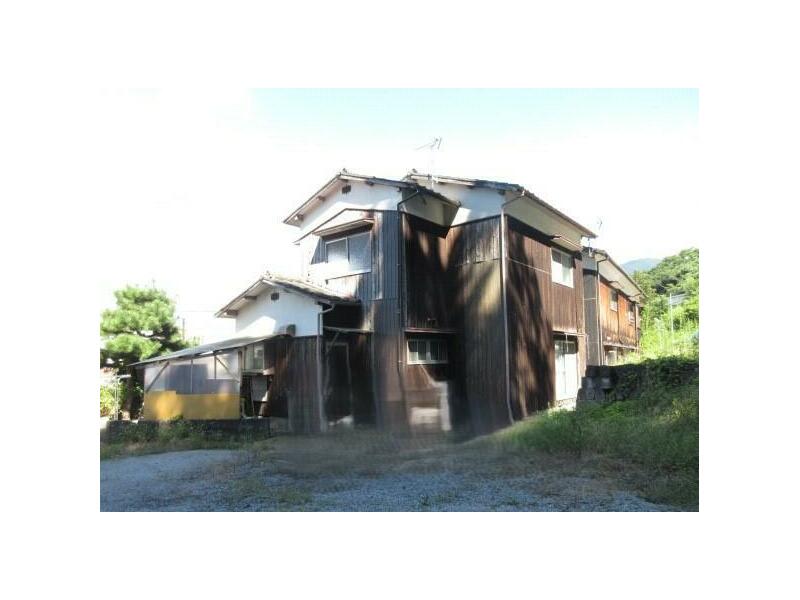 Uwajima-shi, Sakashitetsu (Uwajima Sta.) 2F 5DK

2,600,000 yen