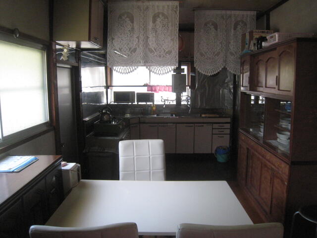 Kamahara, Tsumagoi Village, Agatsuma District (near Manza-Kazawaguchi Station) 2-story house, 8 bedrooms, living room, dining room, kitchen &mdash; photo 5