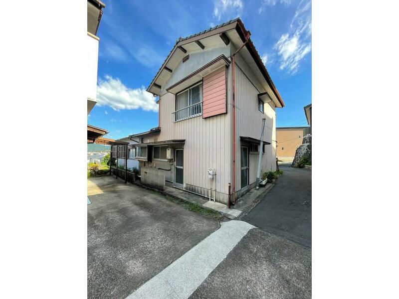 Isahaya City, Haraguchi Town (Hon-Isahaya Station) 2-story building 8DK