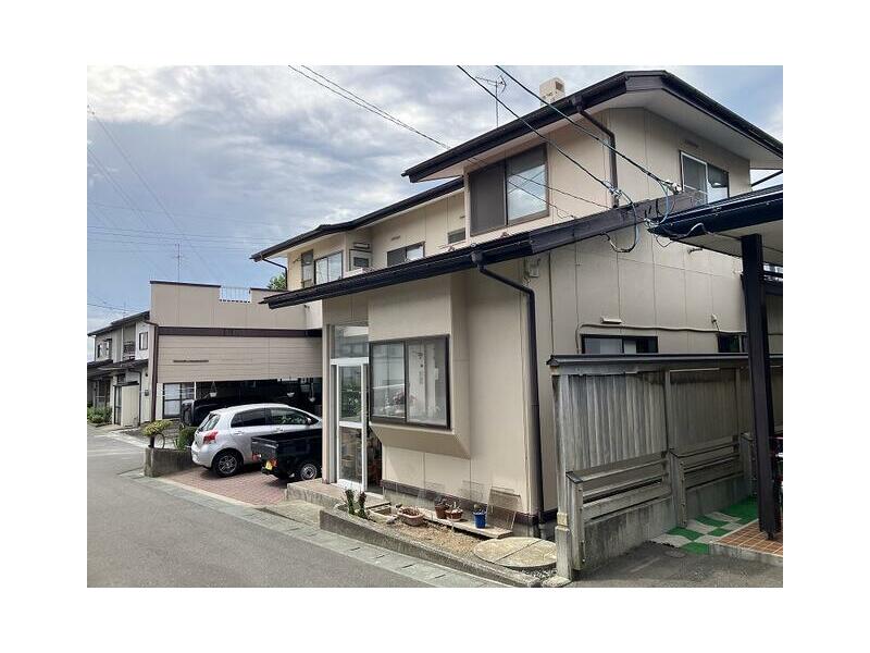 Hachinohe-shi, Hachinohe Ooaza Araida Aza Terasawa (Mutsu Minato Sta.) 2F 8DK

9,800,000 yen