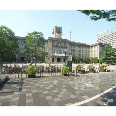 京都市役所 距離：620m