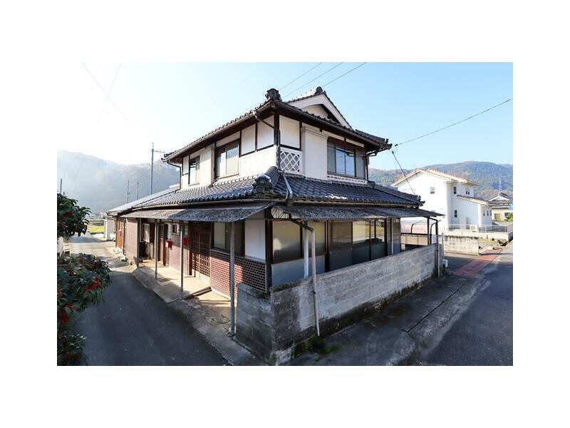 Kume County, Misaki Town, Yoshigahara (Nishikatsumada Station) 2-story 7LDK