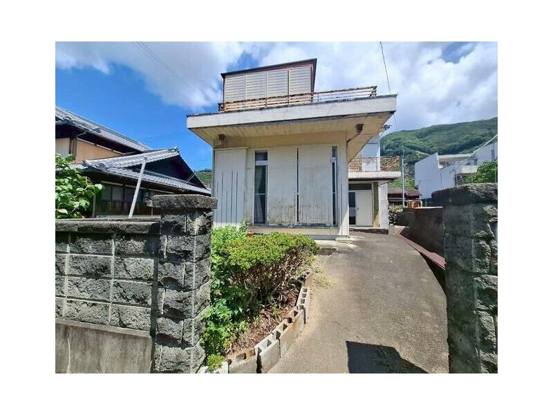 2F 5DK, Higashi Miyahara-cho, Arita-shi, Tokyo

1,200,000 yen