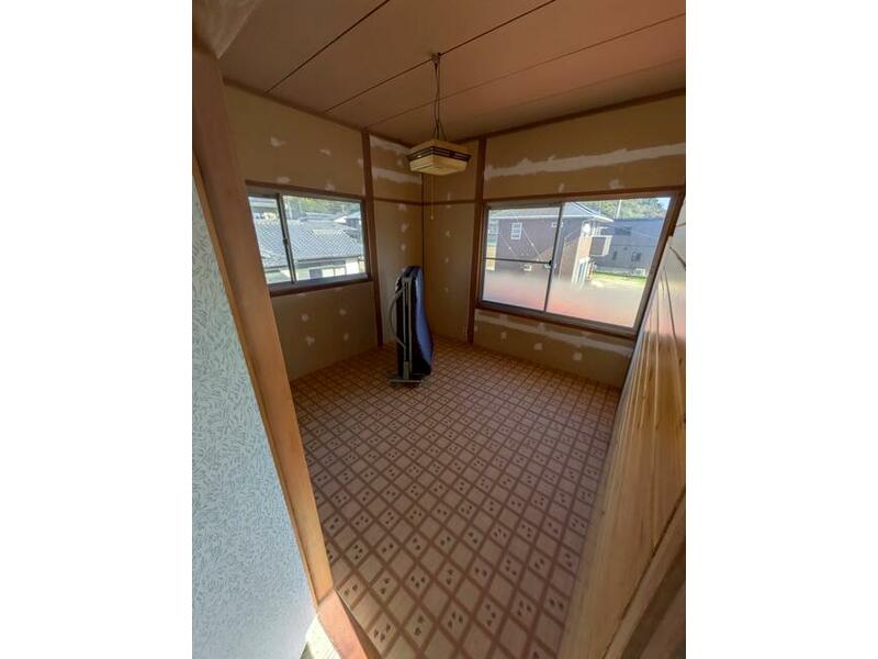 Kannohara, Tomioka-city (Kannohara station) 2F 3DK

1.9 million yen