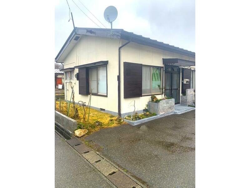 Kitakata City, Aso Kanou Town, Kanou Aza Negishiyama (Kitakata Station) Single-story building 4DK