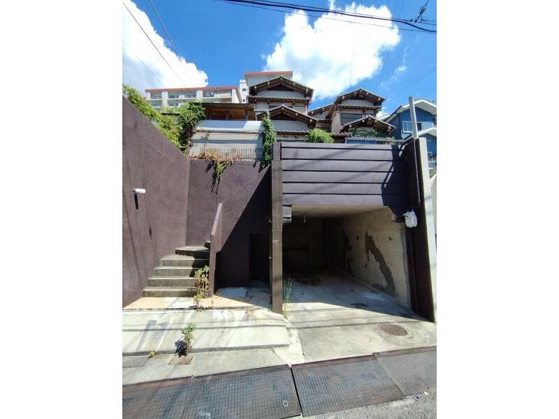 Kashiwara City, Hirano 2-chome (Hōzenji Station) 2-story 3LDK