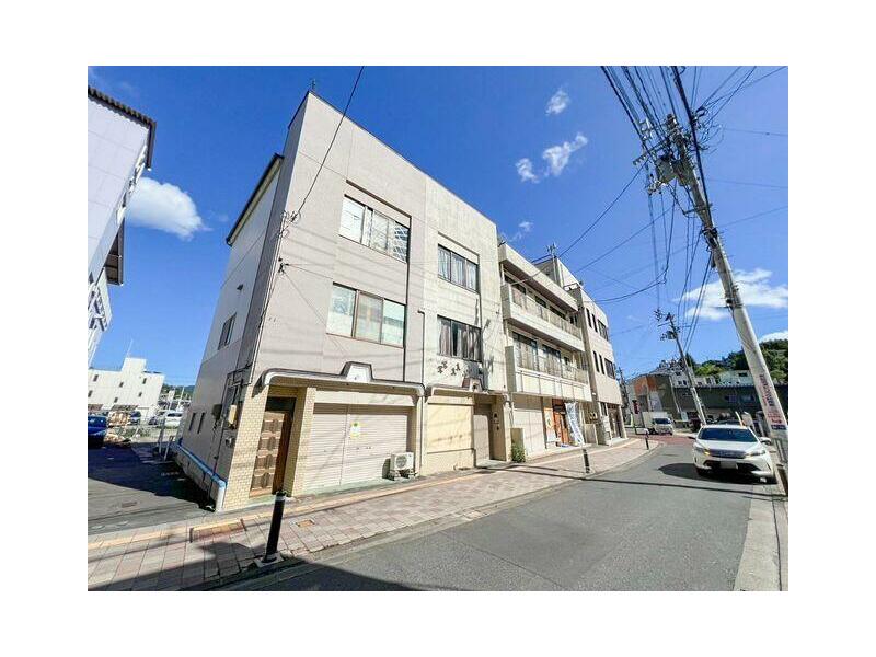 Kesennuma-shi, Kesennuma 2-chome Minamimachi (Kesennuma station) 3F 3DK

3,800,000 yen