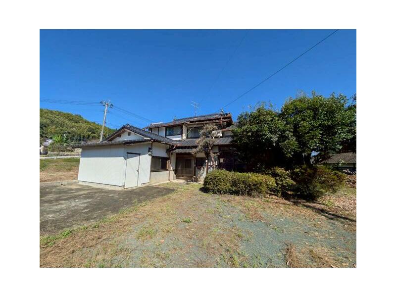 Kikuchi City, Shimokawahara (Harazumi Station) 2-story building 8DK