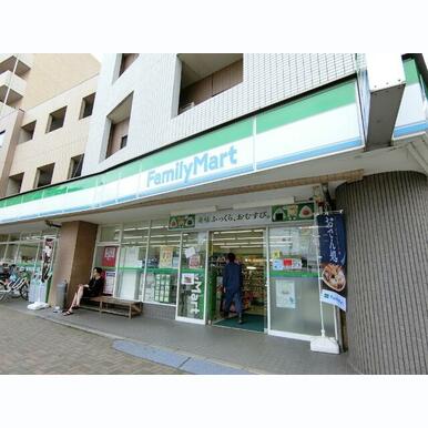 ファミリーマート 一之江七丁目店 距離:133m