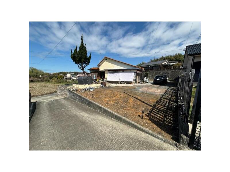 Arao-shi, Shimoide （Omuta station） Single-story building, 3DK

2,000,000 yen