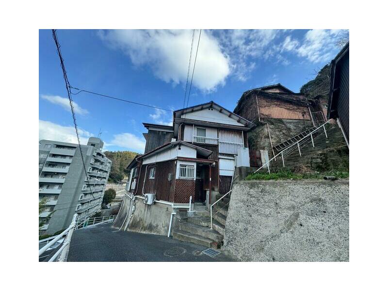 Kitakyushu City, Moji Ward, Higashi Moji 2-chome (Idemitsu Museum Station) 2-story building 4DK