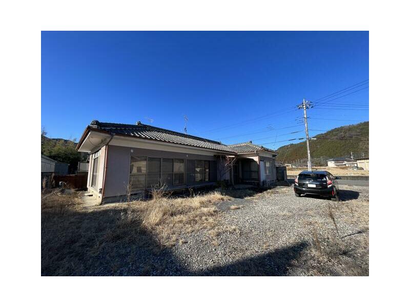 Maki-machi, Sano-city (Kuzuu Sta.) Single story house, 4DK

2.3 million yen