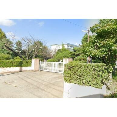 浜松市立与進中学校 距離:853m