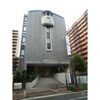 新大阪歯科衛生士専門学校 距離：635m