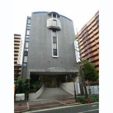 新大阪歯科衛生士専門学校 距離:635m