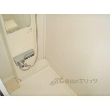 共同シャワー：共同のシャワー有り
