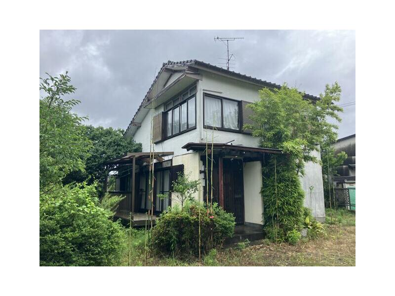 Saga City, Kubota Town Oaza Tokuman (Kubota Station) 2-story 4DK