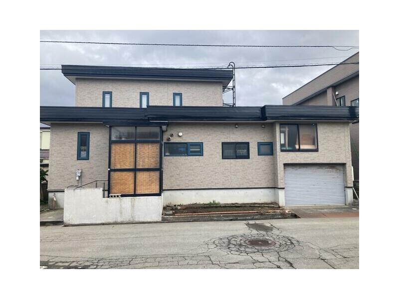 1-chome, Hamanasu, Aomori City (Koyanagi Station) 2-story 4LDK