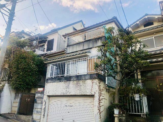 アットホーム 和泉市 伯太町4丁目 信太山駅 2階建 4ldk 和泉市の中古一戸建て 提供元 東急リバブル 株 京橋 センター 一軒家 家の購入