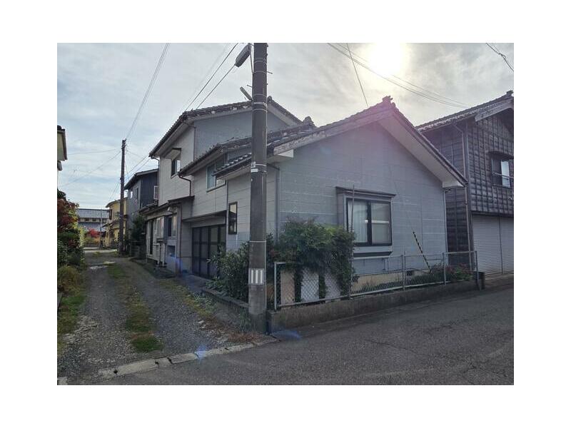 Maki-Kō, Nishi-Kambara District, Niigata City (Maki Station) 2-story 6SDK