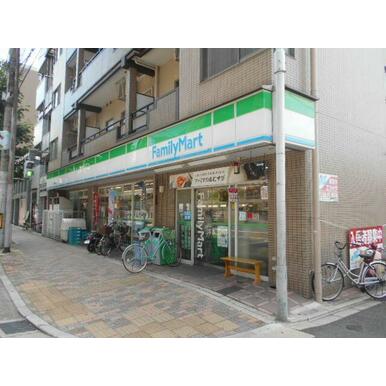 ファミリーマート四条西新道店 距離：364m