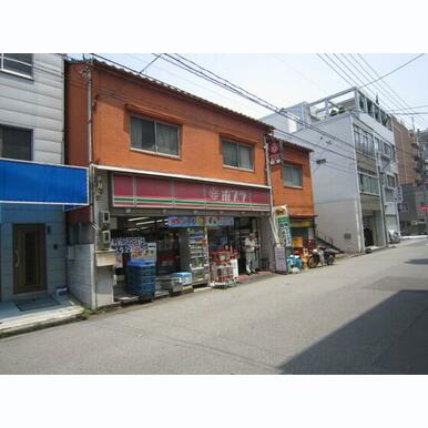 ポプラ十日市東店 距離:180m