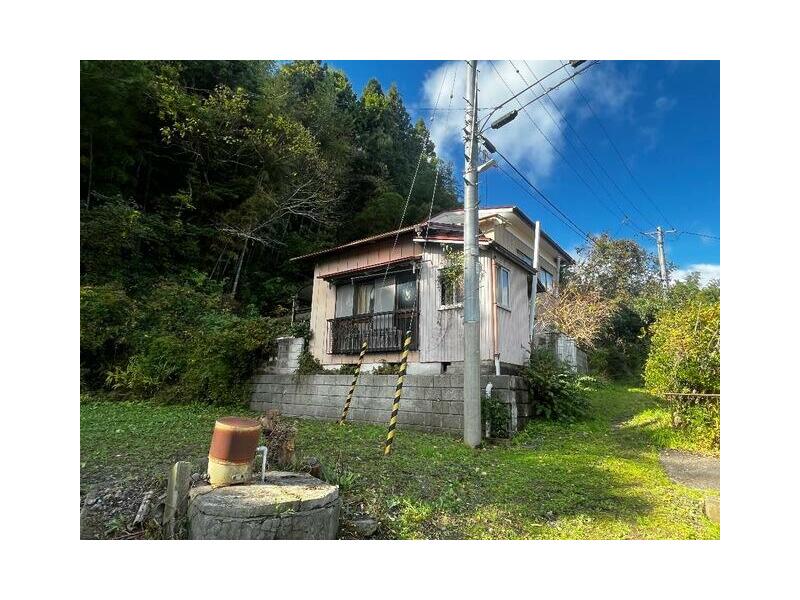 2F 2F 7DK in Hatsuhara Aza Hida, Matsushima-cho, Miyagi-gun, Aichi

1,120,000 yen