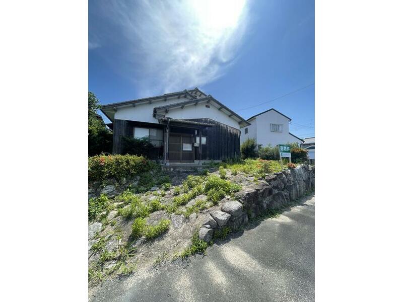 Karatsu City, Hamadama Town Yokotakami (Hamazaki Station) 2-story 7DK