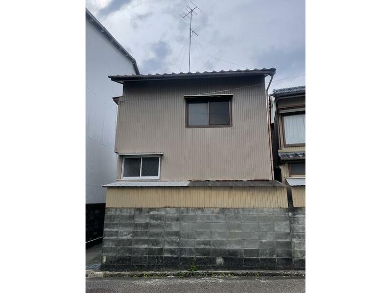 Kochi City, Echizencho 1-chome (Kamimachi 1-chome Station) 2-story building 3K