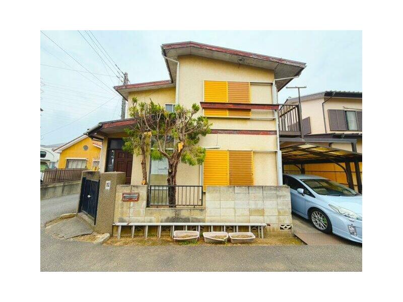 Hidaka-shi, Hidaka Oaza Takahagi (Musashi Takahagi station) 2F 4DK

3,980,000 yen