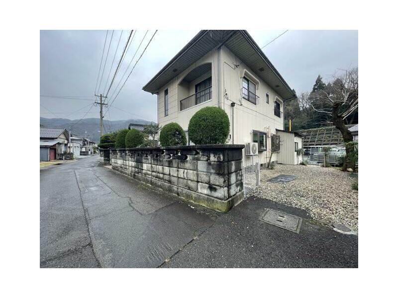 Tsuruga City, Hikida (Shin-Hikida Station) 2-story 6LDK