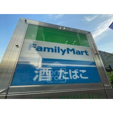 ファミリーマート　茨木西河原 距離：170m